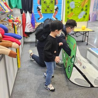 Taispo exhibition (12)